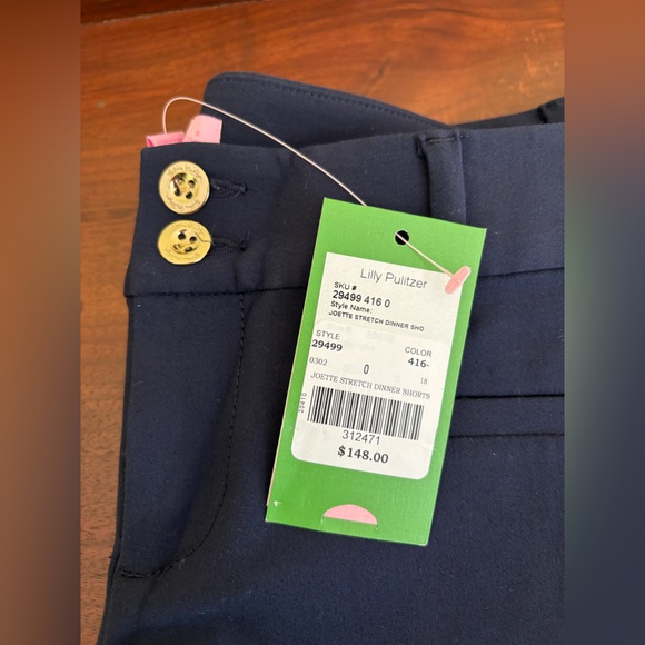 Joette stretch Dinner Short NWT - Picture 3 of 3